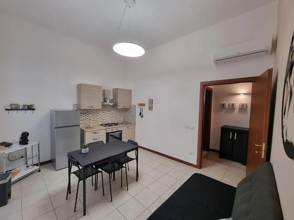 Amici Di Laura Apartment Messina